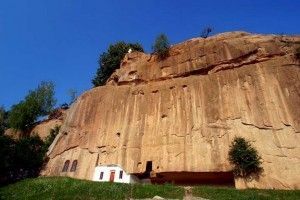 Manastirea Corbii de Piatra, Judetul Arges1